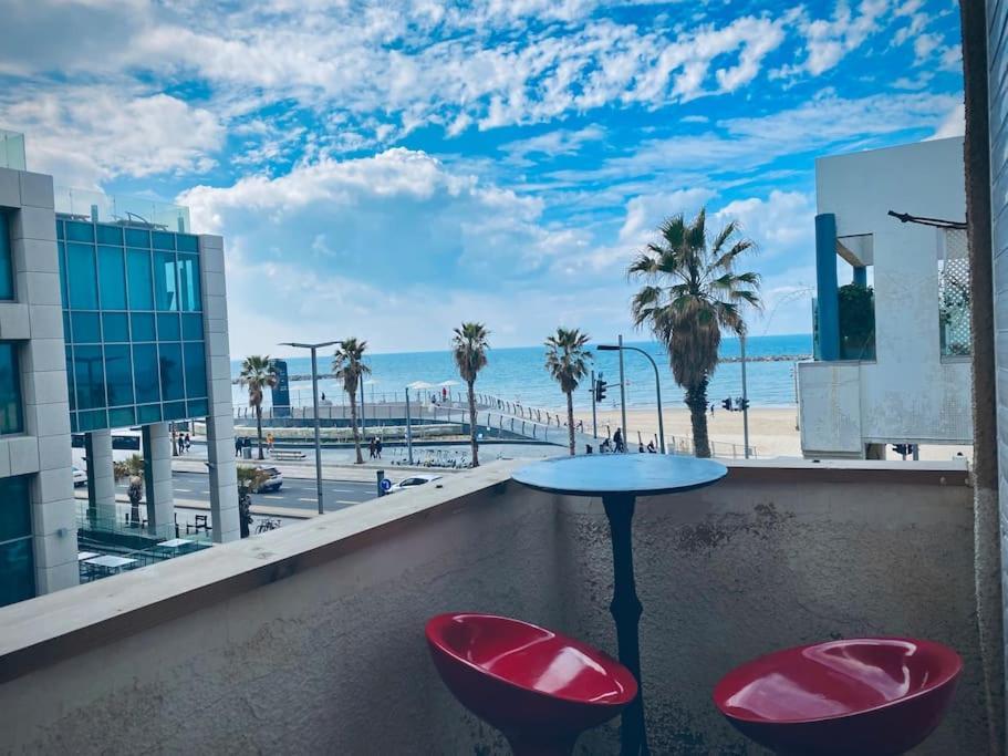 Entire Apartment Facing The Sea Tel Aviv Esterno foto